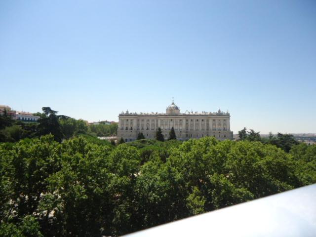 Wootravelling Plaza De Oriente Homtels Apartment Madrid Exterior photo